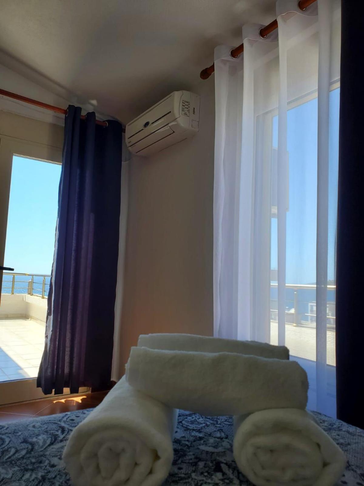 Summer Gate Apartment Sarandë Exterior foto